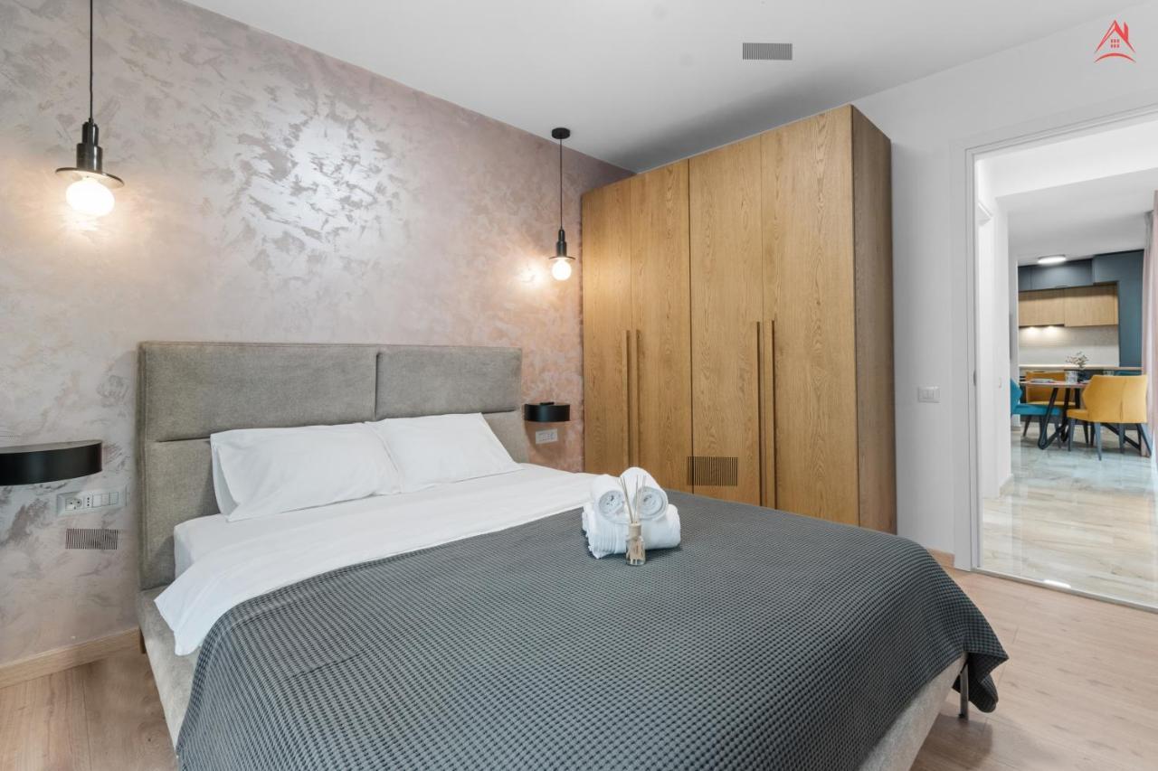 Apartament Opera Residence - Cismigiu, Eroilor, Free Private Parking Bucareste Exterior foto