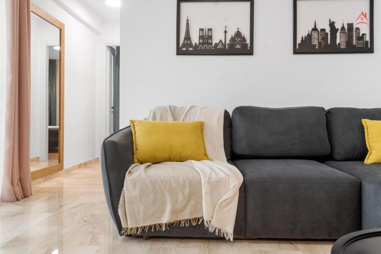 Apartament Opera Residence - Cismigiu, Eroilor, Free Private Parking Bucareste Exterior foto